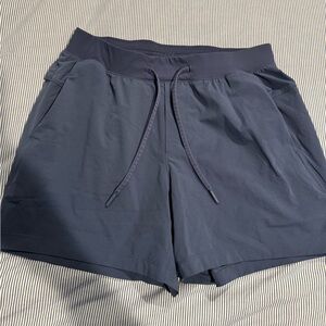 Men’s M Lululemon Surge Short 5”
